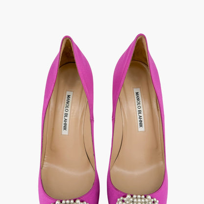 Manolo Blahnik Hangisi Pearl-Embellished Pumps in Pink Satin Size 37.5