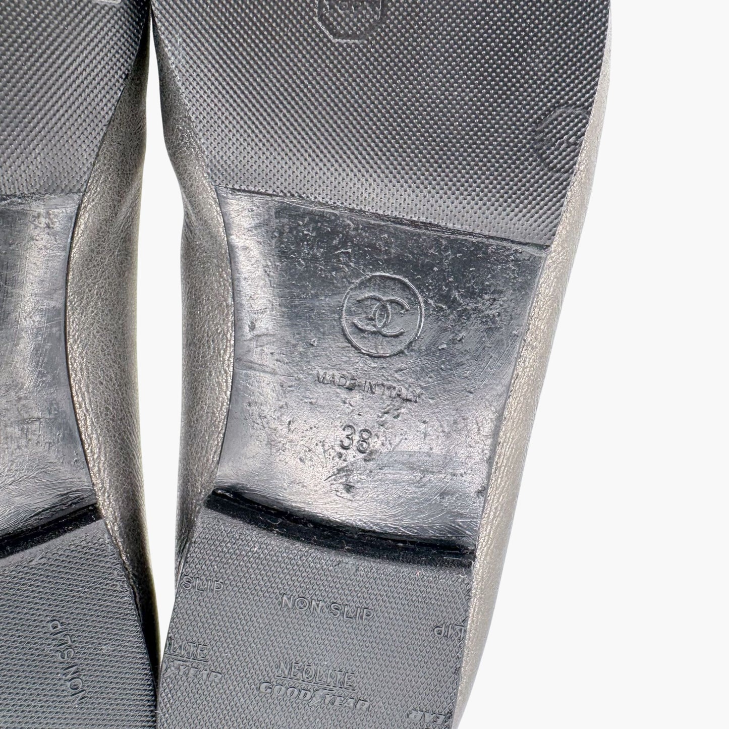 Chanel CC Cap Toe Ballerina Flats in Metallic Grey Leather – Size 38