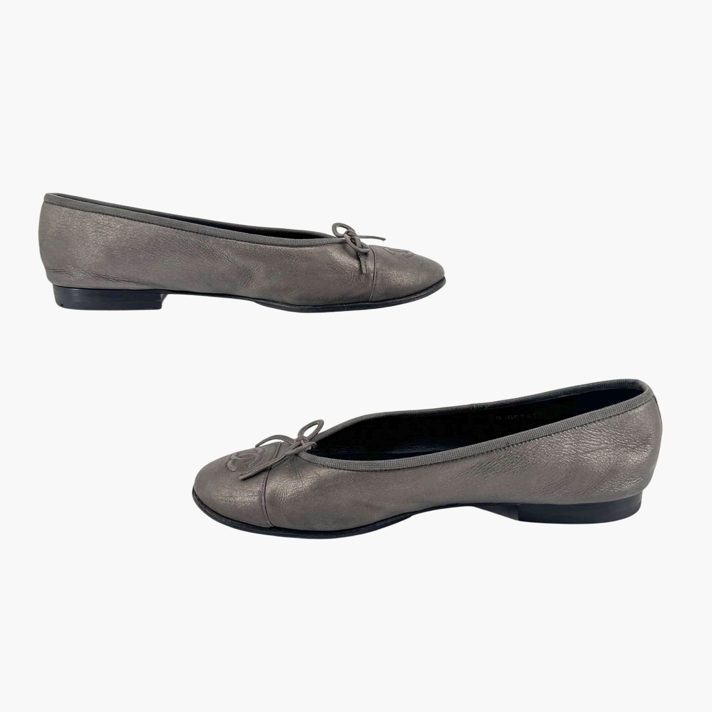 Chanel CC Cap Toe Ballerina Flats in Metallic Grey Leather – Size 38