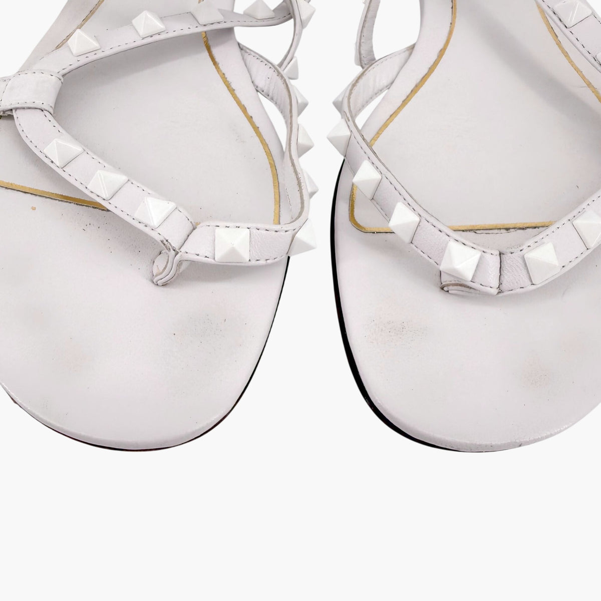 Valentino Garavani Rockstud Ankle Wrap Thong Sandals in White Size 38.5