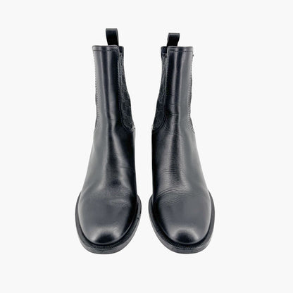 Fendi Script Logo Chelsea Ankle Boots in Black Leather Size 38