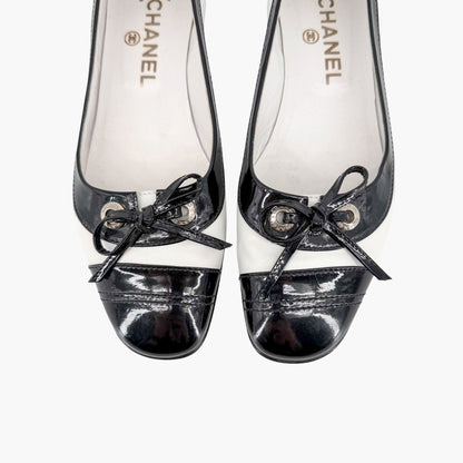 Vintage Chanel Cap Toe Kitten Pumps Black White Size 38