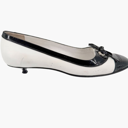 Vintage Chanel Cap Toe Kitten Pumps Black White Size 38