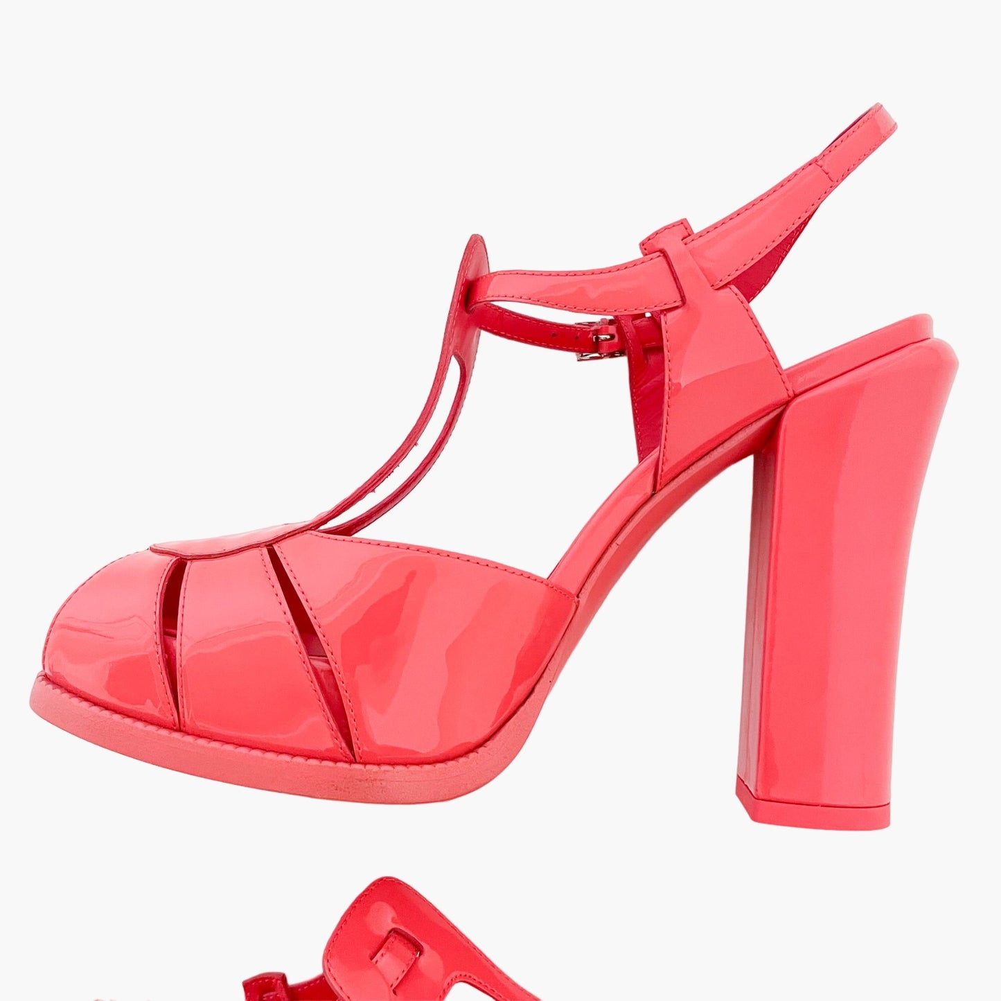 Fendi Chameleon Platform Sandals in Coral Pink Patent Leather Size 39
