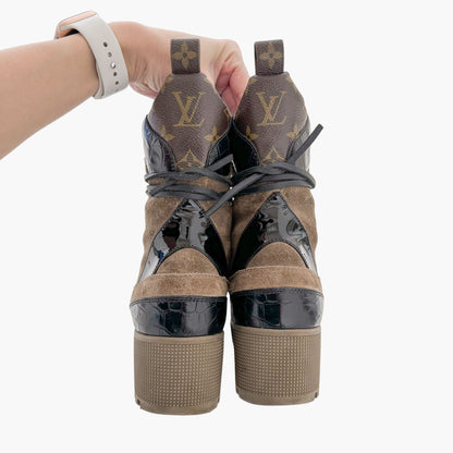 Louis Vuitton Laureate Platform Desert Boot in Brown Suede Size 40