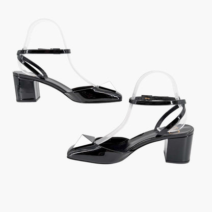 Valentino Garavani One Stud Pumps in Black Patent Leather Size 38