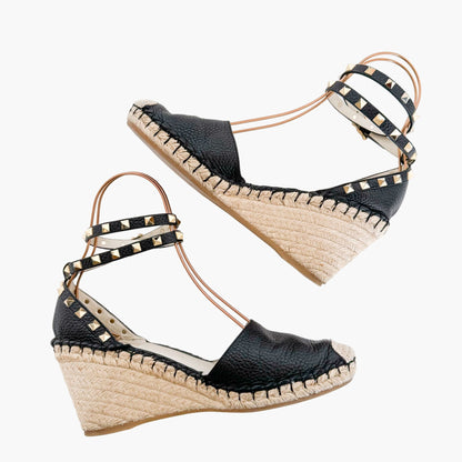 Valentino Garavani Rockstud 85 Espadrille Wedge Sandals in Black Pebbled Leather Size 41