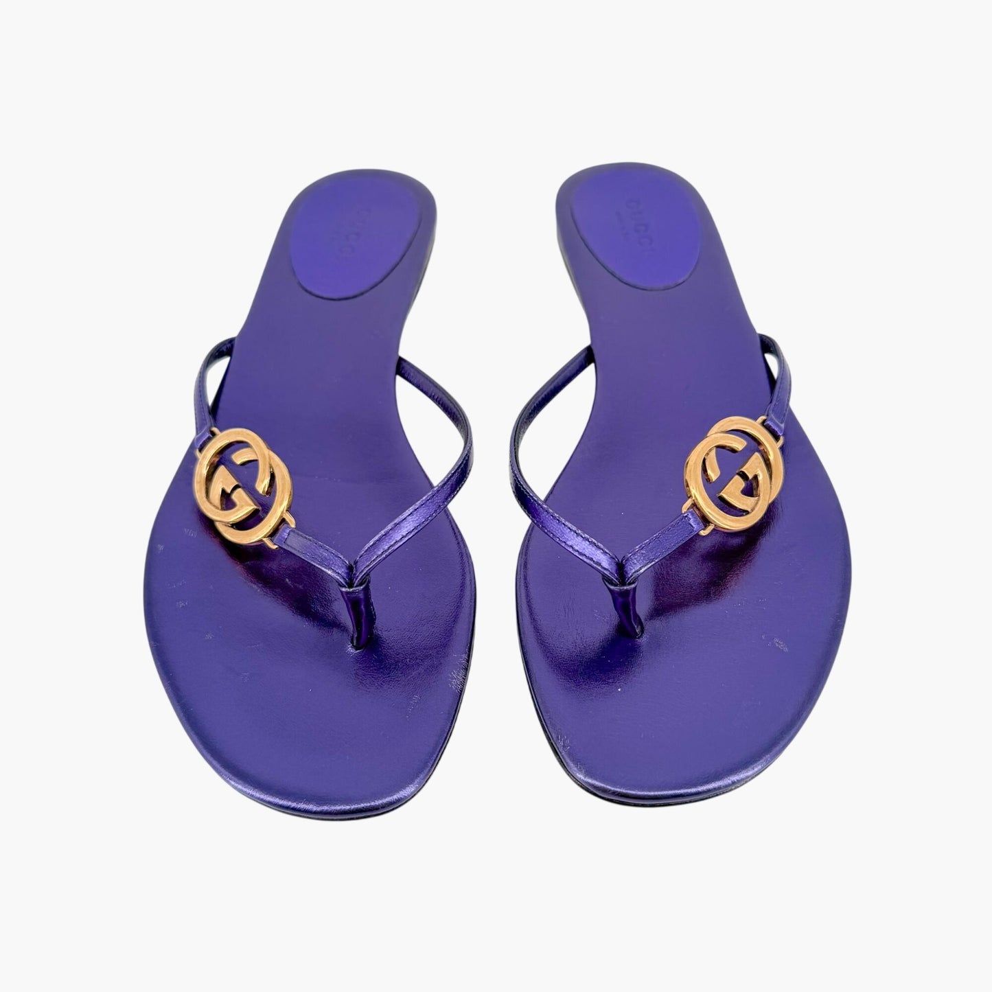 Gucci Interlocking GG Thong Sandals in Metallic Purple Leather Size 37.5