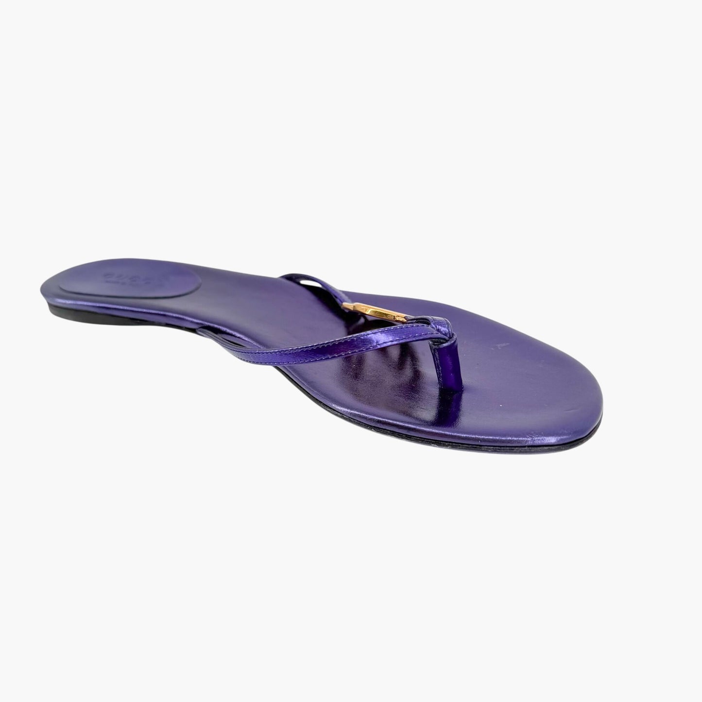 Gucci Interlocking GG Thong Sandals in Metallic Purple Leather Size 37.5