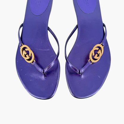 Gucci Interlocking GG Thong Sandals in Metallic Purple Leather Size 37.5