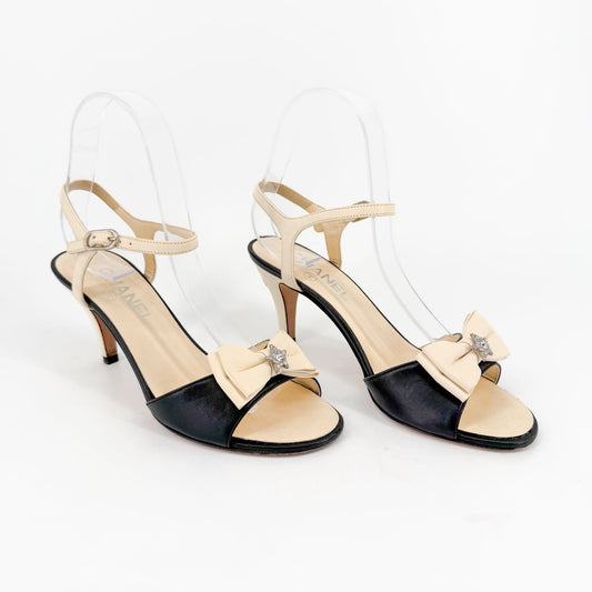 Chanel Crystal Star Bow Sandals Black Cream Size 37.5