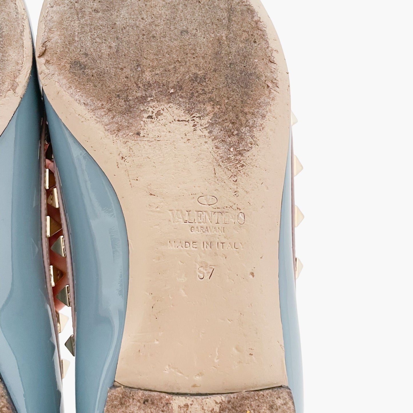 Valentino Garavani Rockstud Ballet Flat in Light Blue Patent Leather Size 37