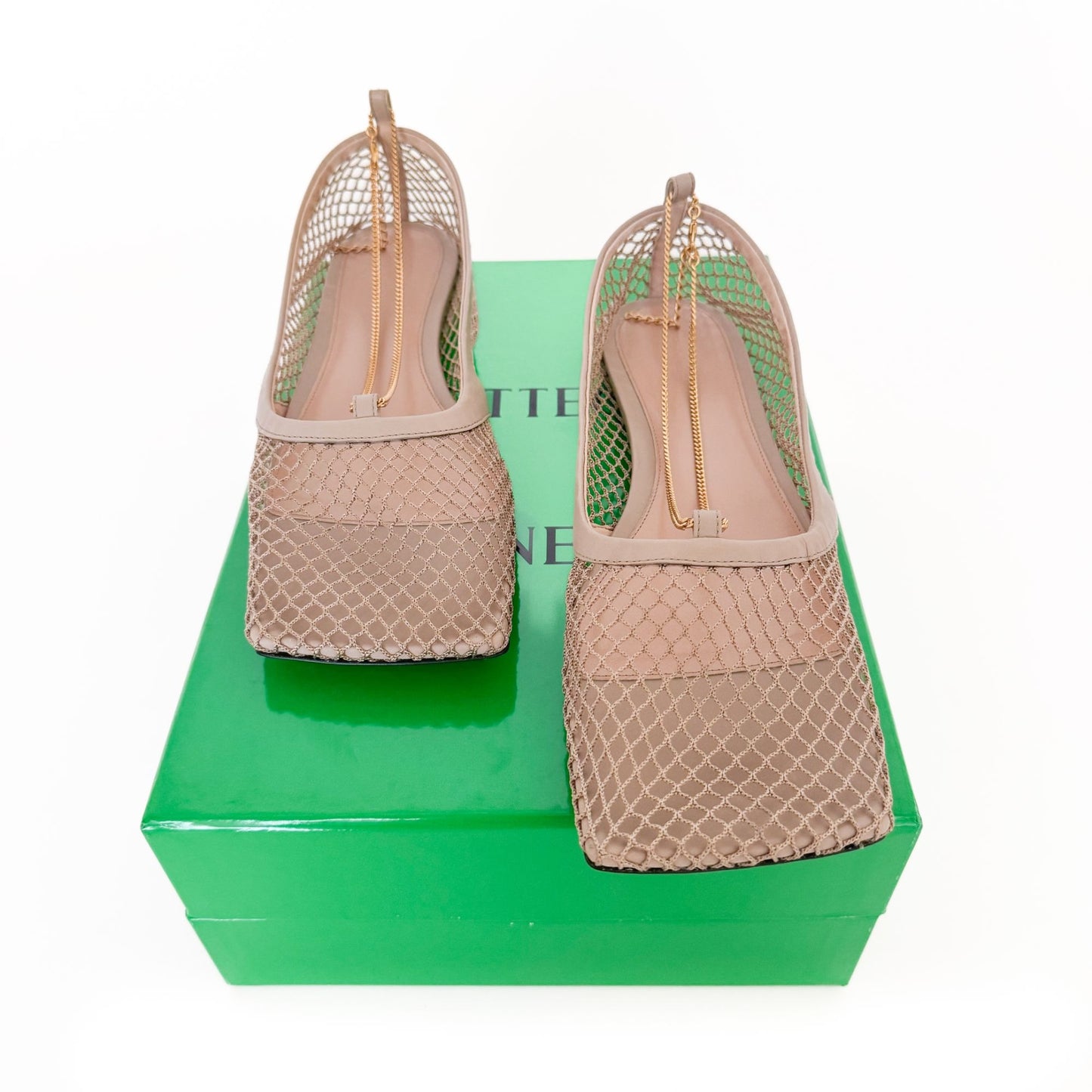 Bottega Veneta Stretch Ballerina Flat in Beige Size 42