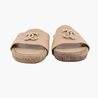 Chanel Pearl CC Espadrille Slide Sandals in Beige Leather Size 39