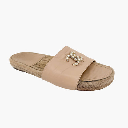 Chanel Pearl CC Espadrille Slide Sandals in Beige Leather Size 39