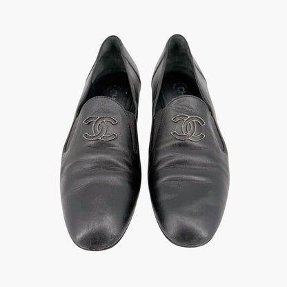 Chanel CC Loafer Flats in Black Leather Size 39