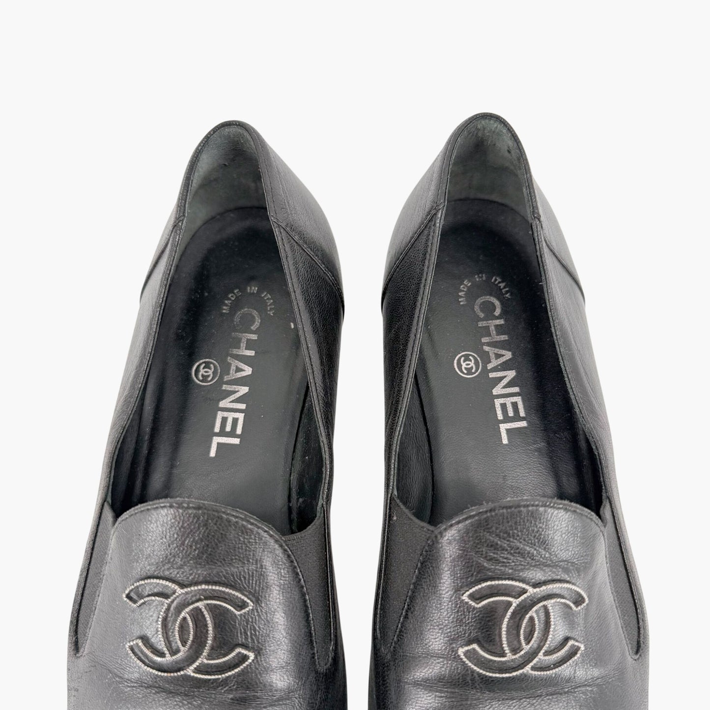 Chanel CC Loafer Flats in Black Leather Size 39
