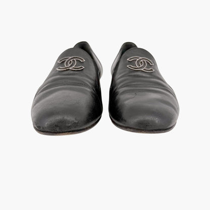 Chanel CC Loafer Flats in Black Leather Size 39