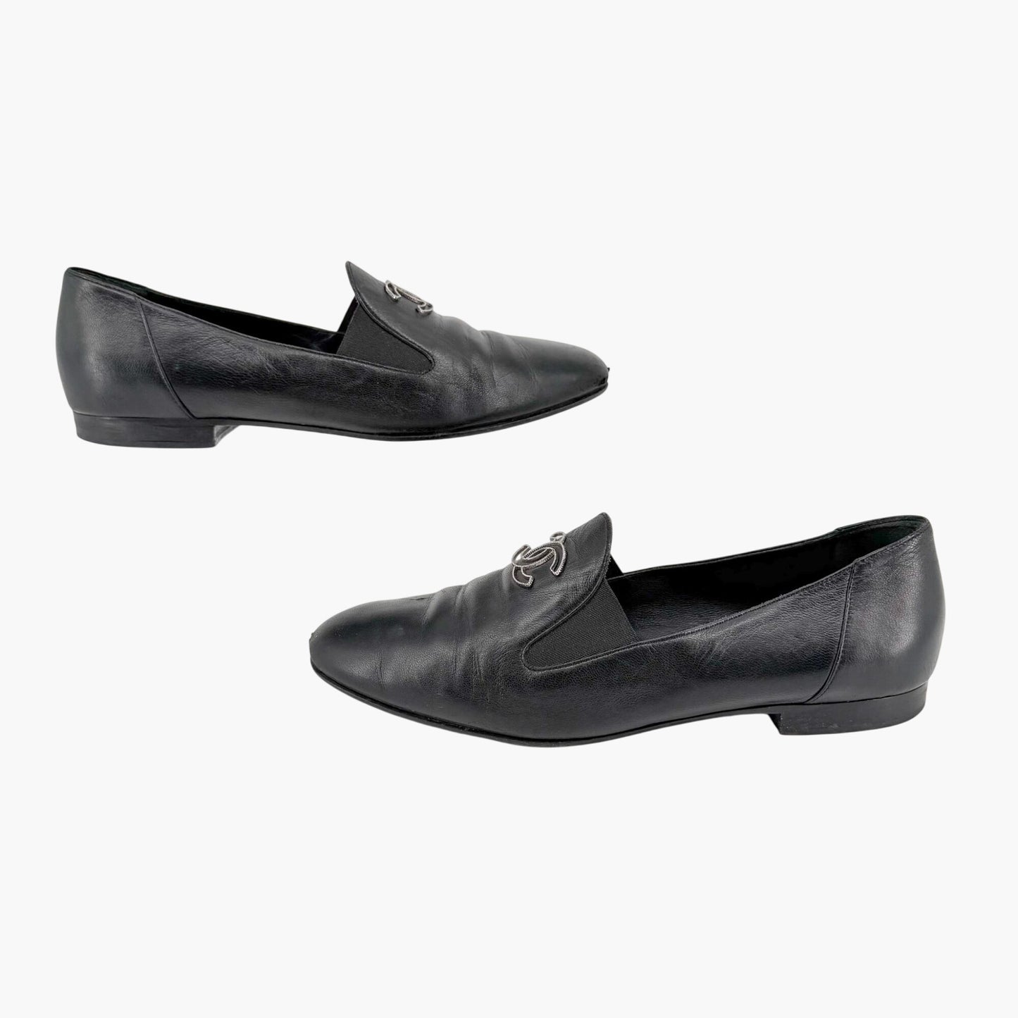 Chanel CC Loafer Flats in Black Leather Size 39