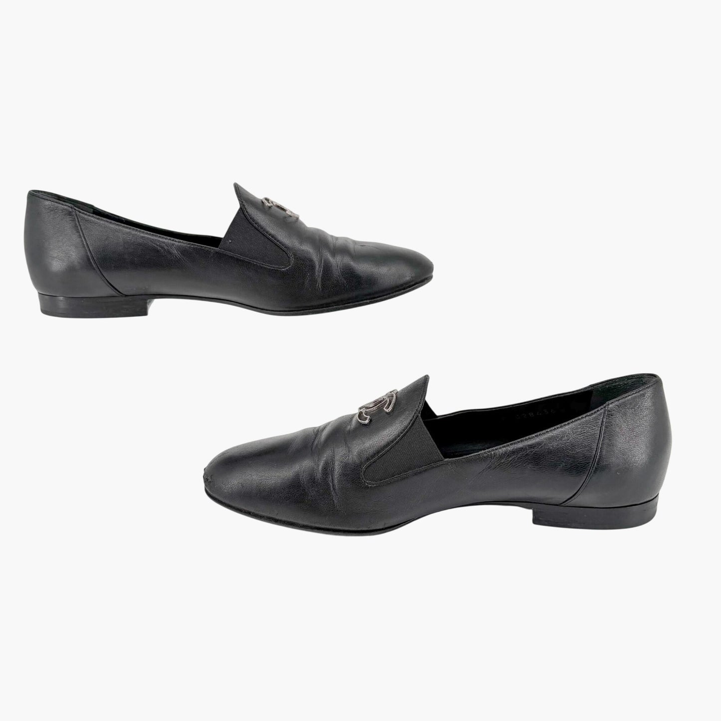 Chanel CC Loafer Flats in Black Leather Size 39