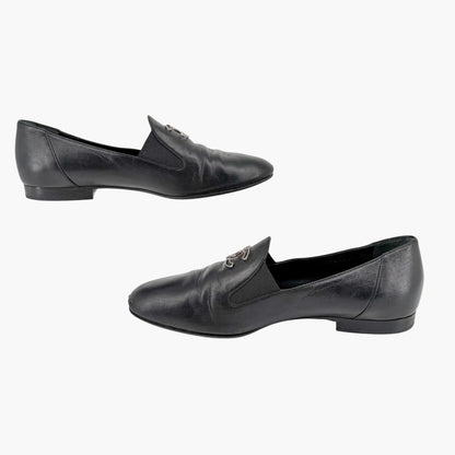 Chanel CC Loafer Flats in Black Leather Size 39