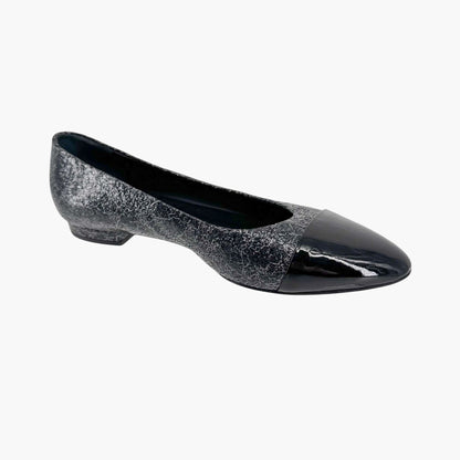 Chanel Cap Toe CC Ballerina Flats in Black & Silver Leather – Size 37.5
