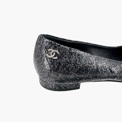 Chanel Cap Toe CC Ballerina Flats in Black & Silver Leather – Size 37.5