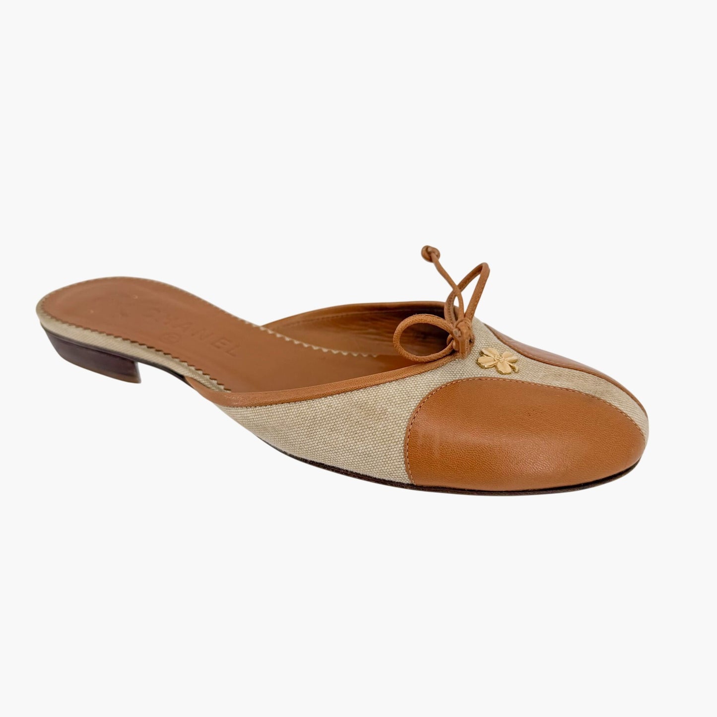 Chanel Vintage Clover CC Mule Flats in Beige Canvas & Leather Size 38.5