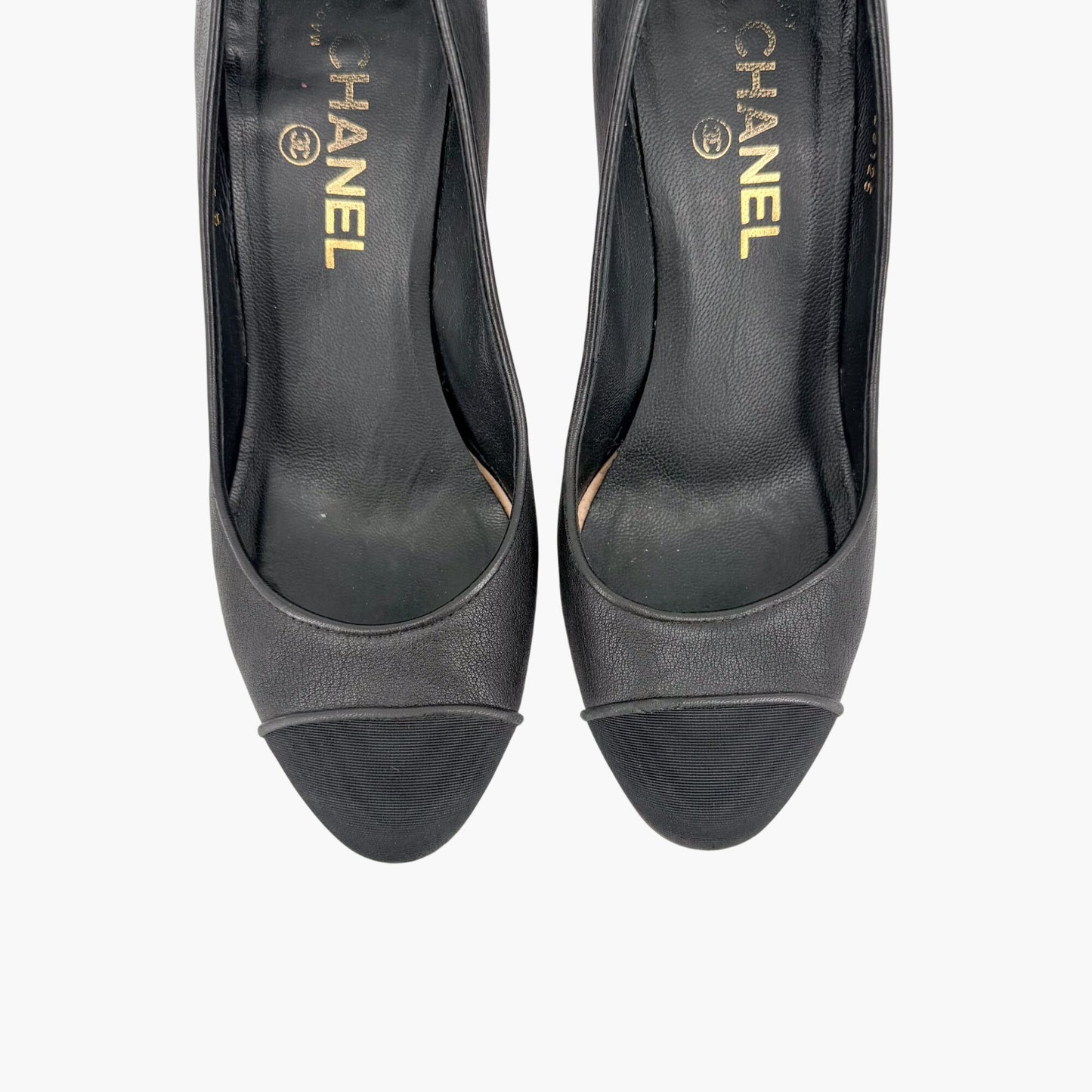 Chanel CC Cap Toe Pumps Heels Black Leather Size 38 US 7-7.5 Women’s