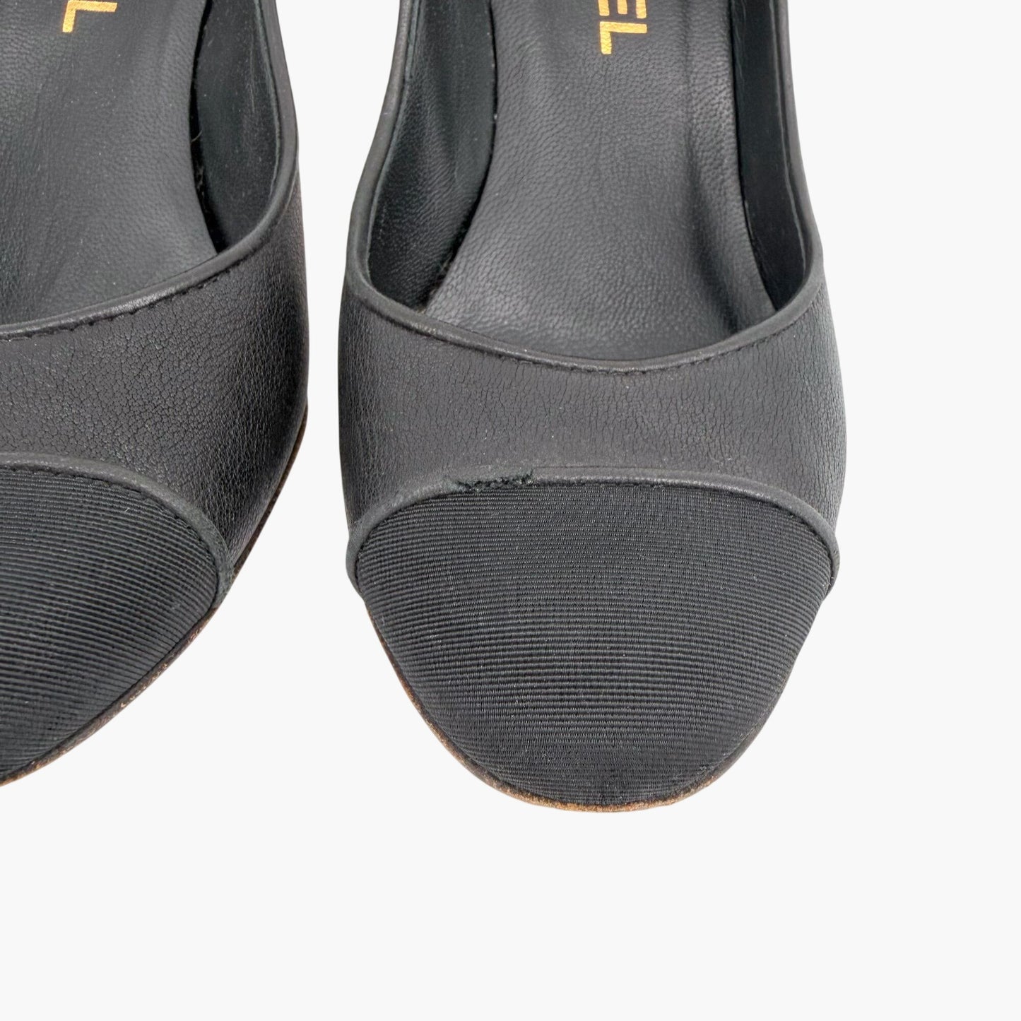 Chanel CC Cap Toe Pumps Heels Black Leather Size 38 US 7-7.5 Women’s