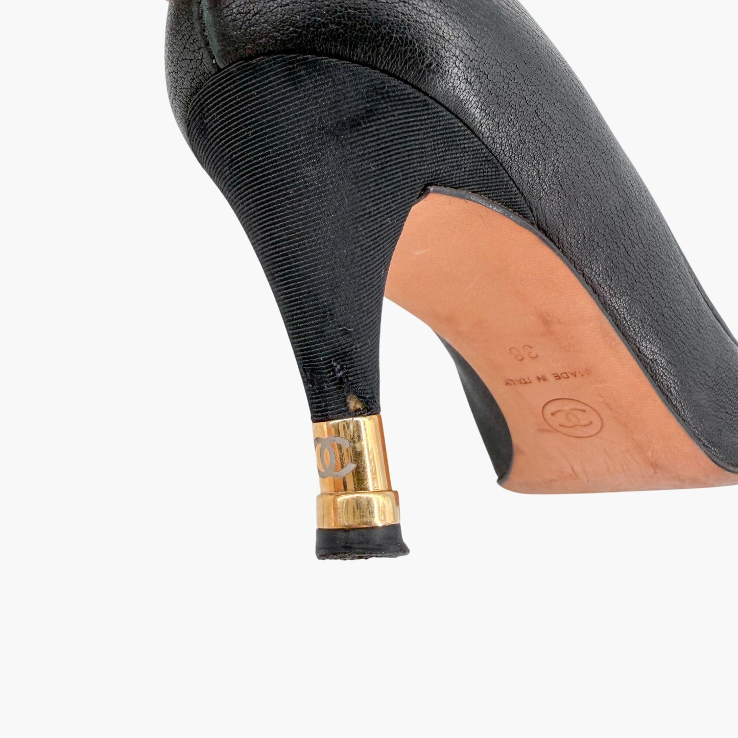 Chanel CC Cap Toe Pumps Heels Black Leather Size 38 US 7-7.5 Women’s