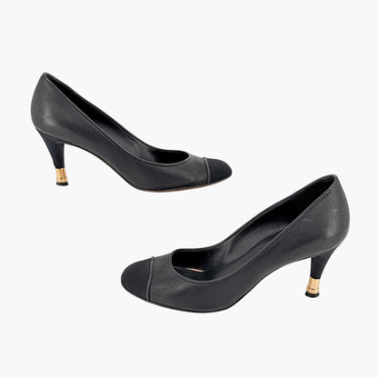 Chanel CC Cap Toe Pumps Heels Black Leather Size 38 US 7-7.5 Women’s
