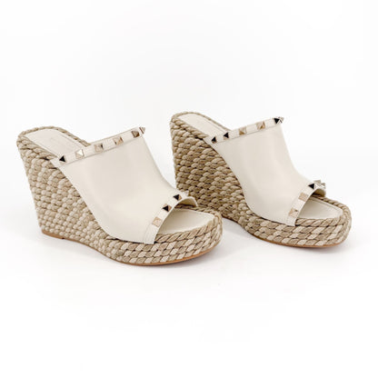 Valentino Garavani Torchon Rockstud Wedge Mules White Size 39