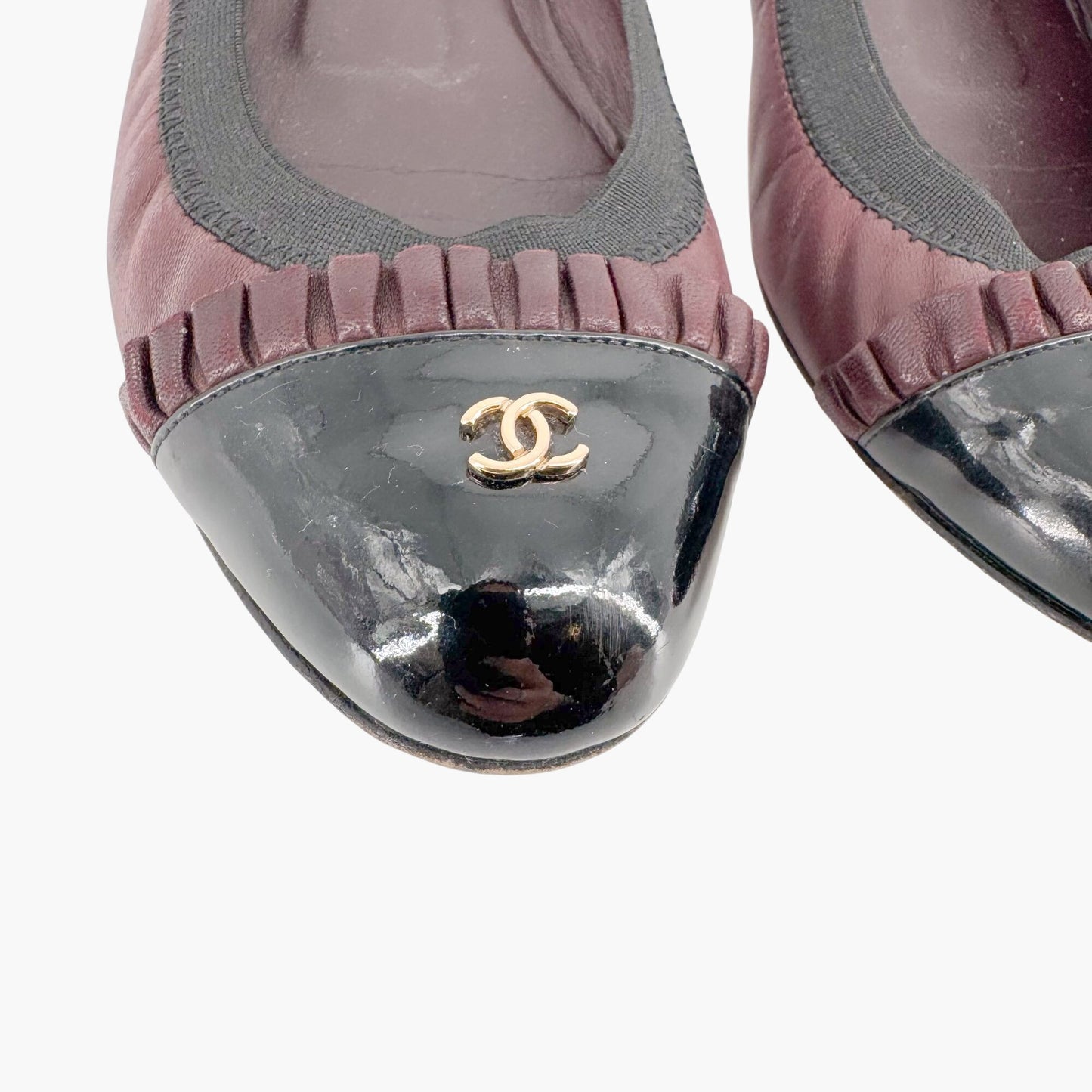 Chanel CC Ruffle Cap Toe Ballet Flats in Burgundy/Brown Leather Size 37