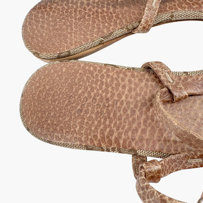 Gucci Bamboo Thong Flat Sandals in Beige GG Monogram Canvas & Brown Leather Size 36