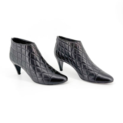Chanel Cap Toe CC Ankle Booties in Black Quilted Leather Size 38