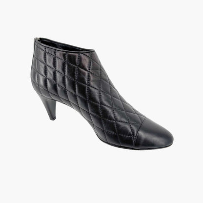 Chanel Cap Toe CC Ankle Booties in Black Quilted Leather Size 38