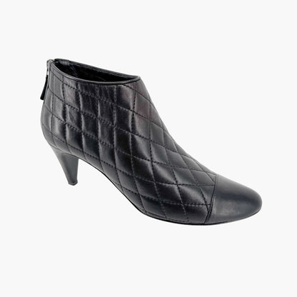 Chanel Cap Toe CC Ankle Booties in Black Quilted Leather Size 38