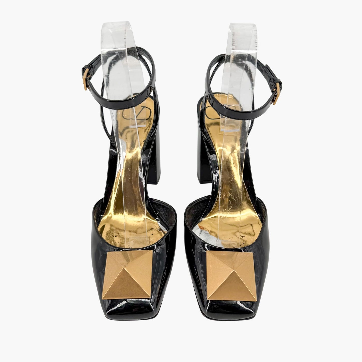 Valentino Garavani One Stud Patent Pumps in Black Patent Leather Size 38
