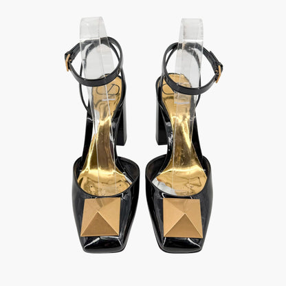 Valentino Garavani One Stud Patent Pumps in Black Patent Leather Size 38