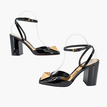 Valentino Garavani One Stud Patent Pumps in Black Patent Leather Size 38