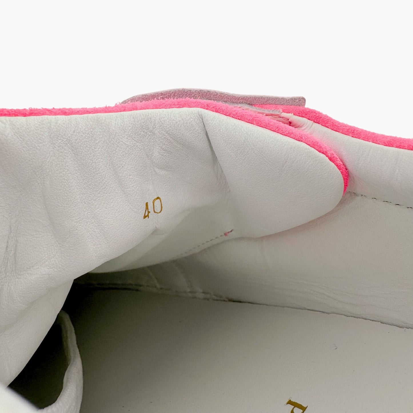 Christian Louboutin Vieira 2 Low Top Spike Sneakers in Pink Poupidou Suede Size 40