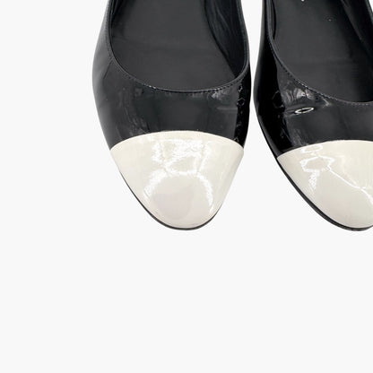 Chanel Cap Toe CC Ballet Flats in Black Patent Leather Size 38.5