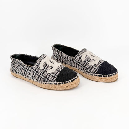 Chanel CC Cap Toe Espadrille Flats Black White Size 40