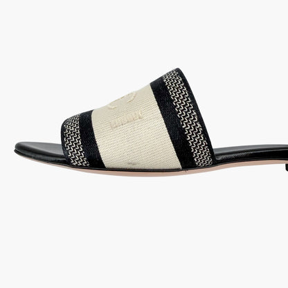 Gucci Jane Black & White Embroidered Slide Sandals Size 39