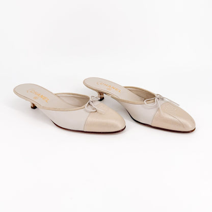 Vintage Chanel CC Cap Toe Mule Heels White Beige Size 39