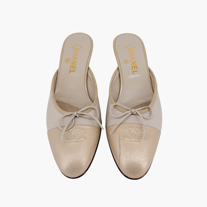 Vintage Chanel CC Cap Toe Mule Heels White Beige Size 39