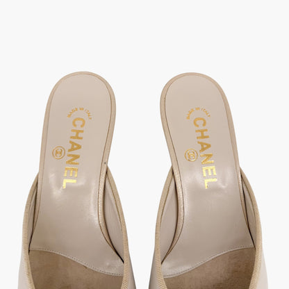 Vintage Chanel CC Cap Toe Mule Heels White Beige Size 39