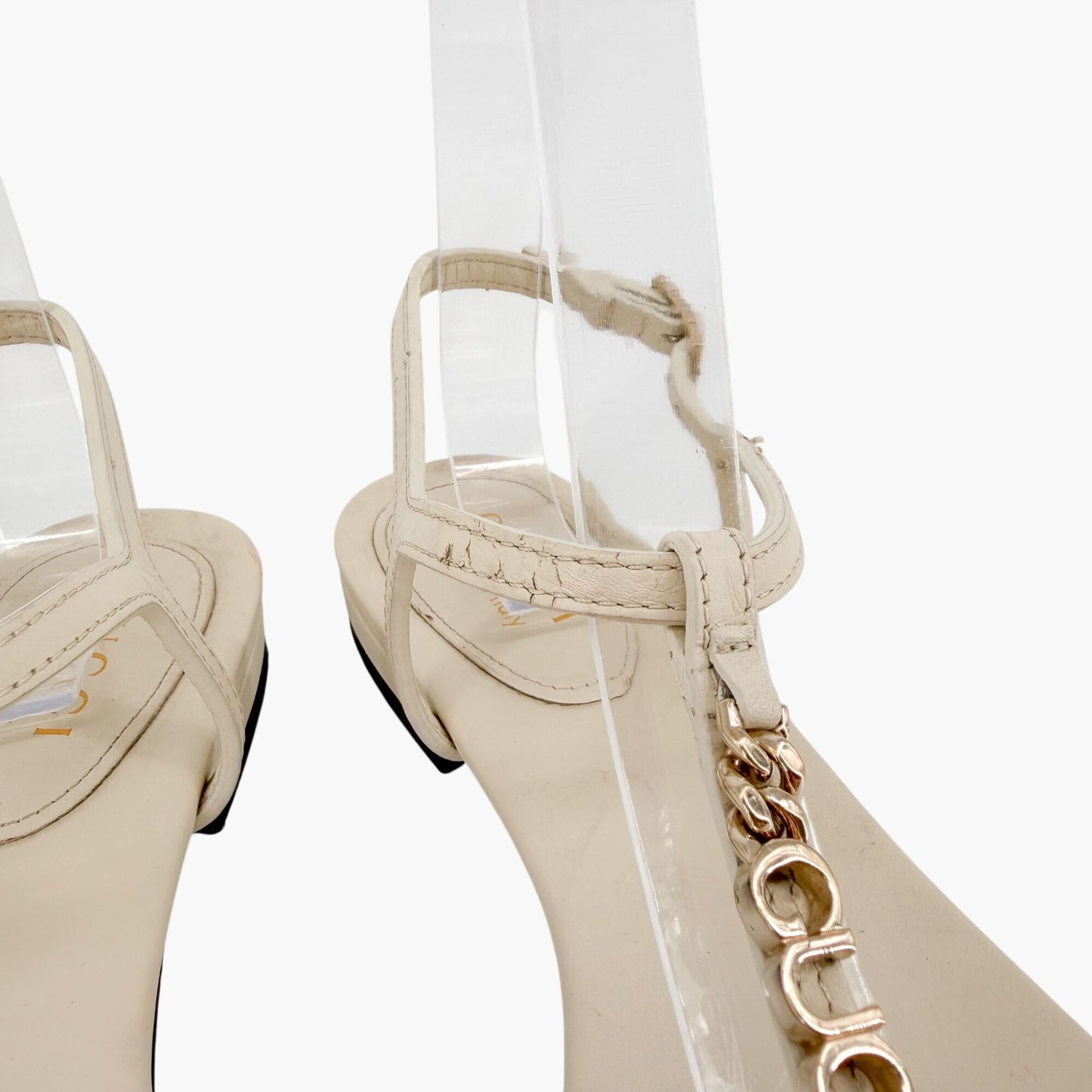 Gucci Signoria T Strap Logo Thong Sandals in White Leather Size 36.5